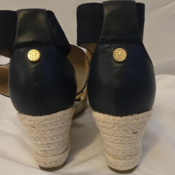 Tommy Hilfiger Yemina Espadrille Wedge Sandals | NWOT | Size 6 - Picture 2 of 8